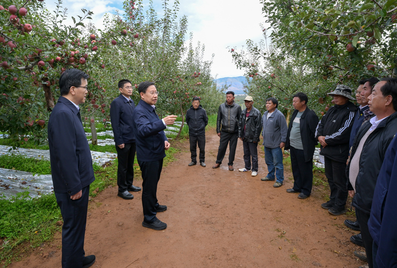 王晓晖在凉山州甘孜州调研时强调
扎实抓好省委十二届六次全会精神贯彻落实
以改革为动力开创四川现代化建设新局面